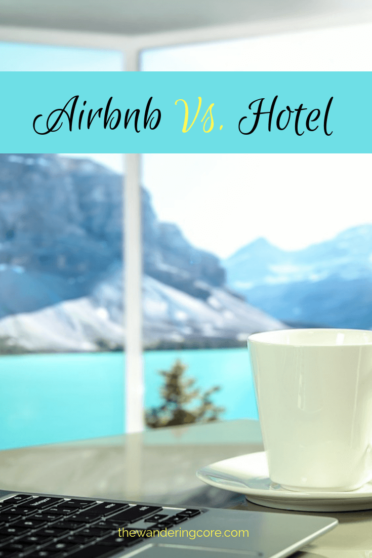 kamery monitoringu skierowane na hol i windy w hotelu